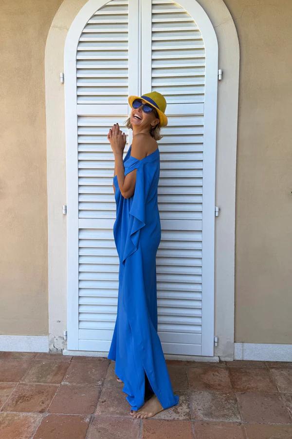 Vloeiende asymmetrische kaftan met ceintuur